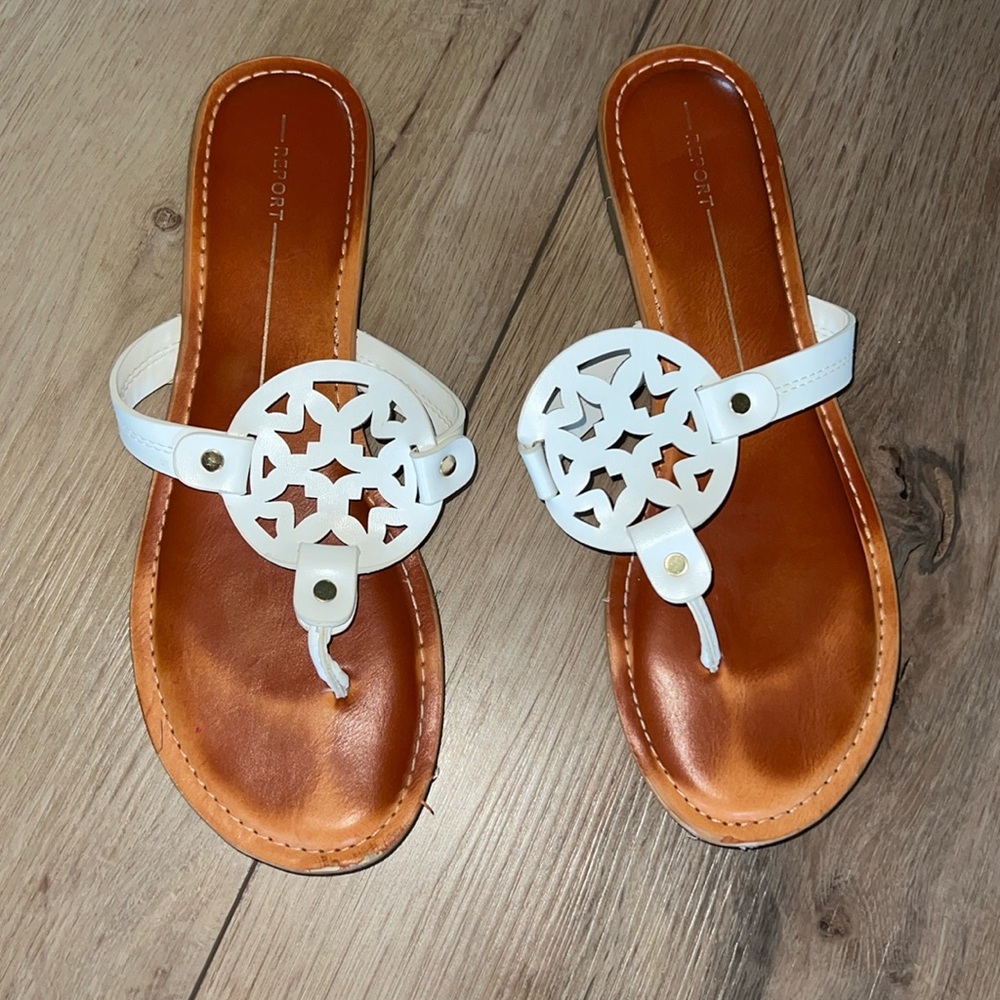 Report sandals